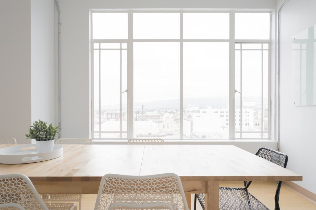 white, room, table-2591358.jpg